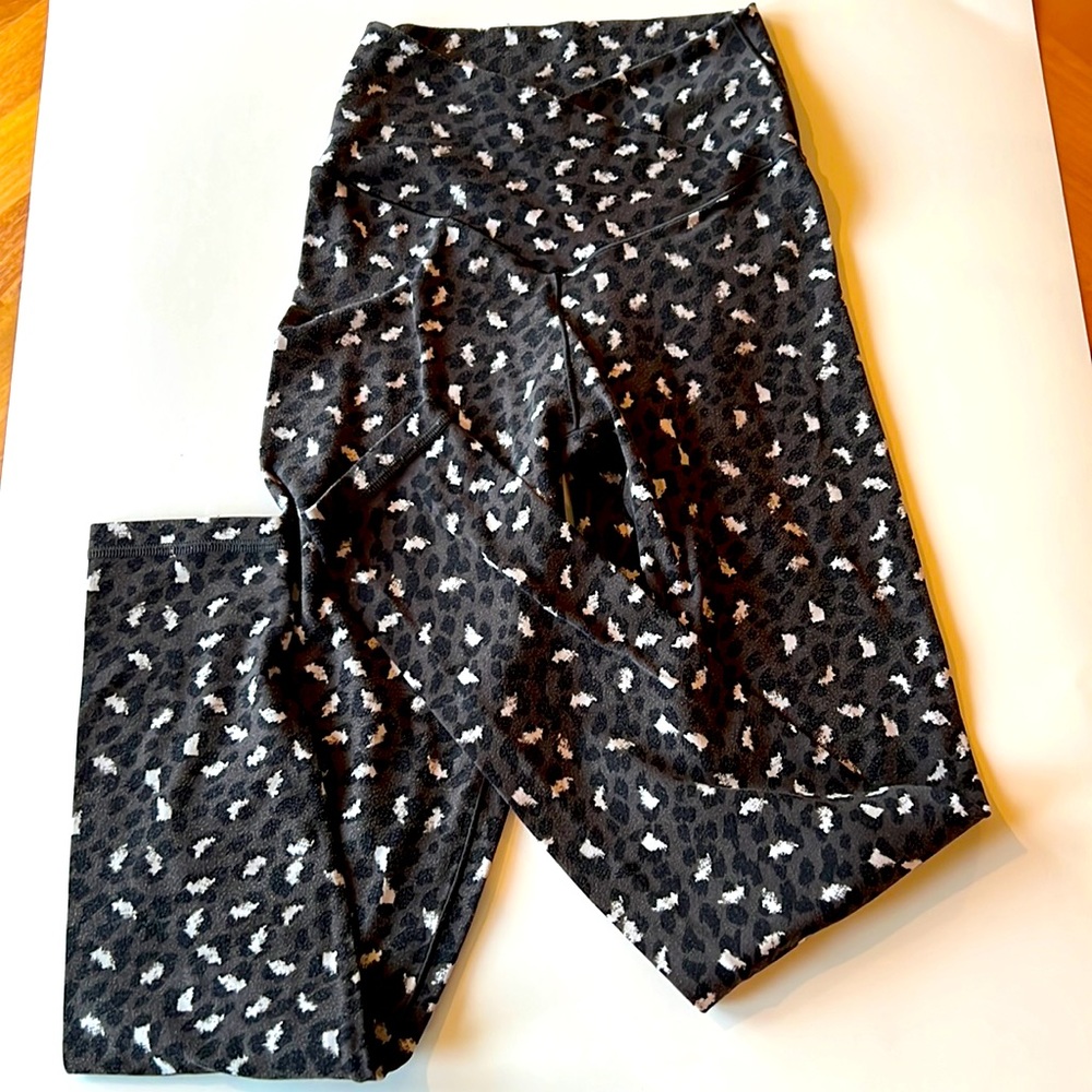 Aerie Leopard Legging sz Small